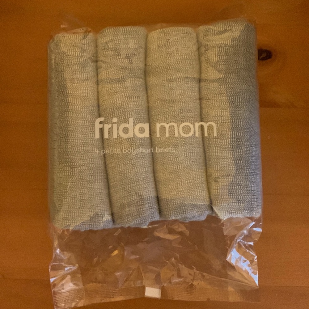 Frida Mom petite boy shirt briefs